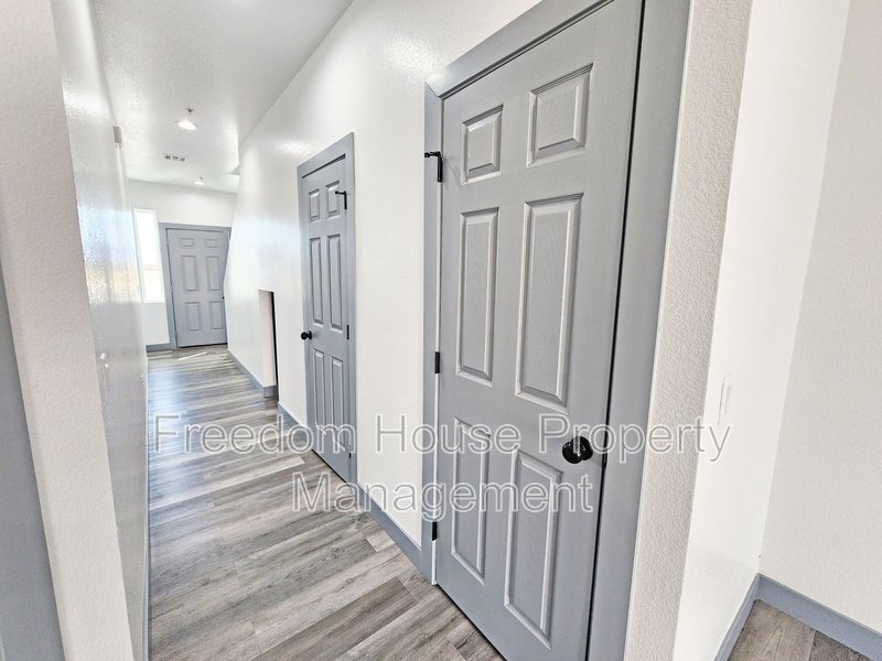 382 Erin Street property image