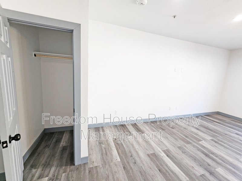 382 Erin Street property image