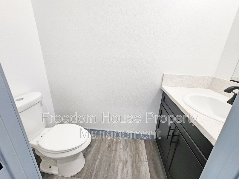 382 Erin Street property image