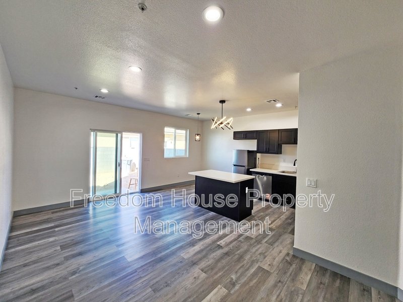382 Erin Street property image