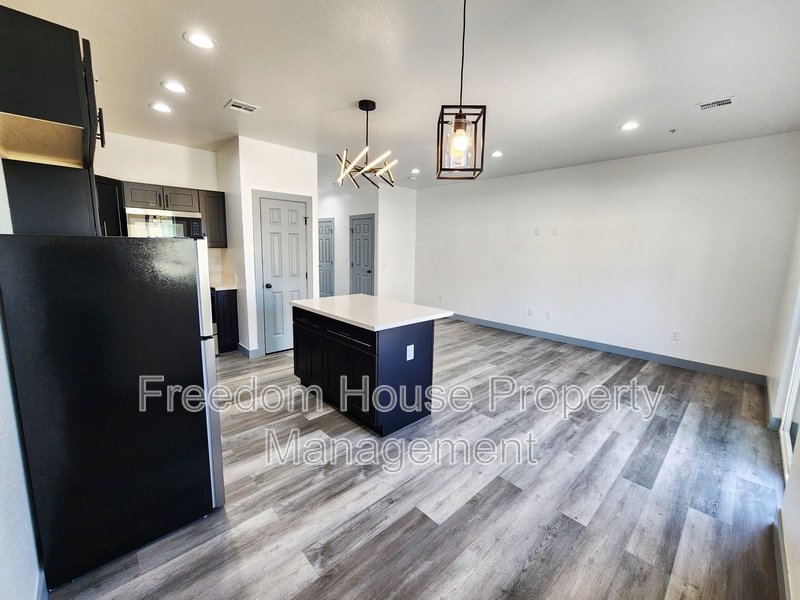 382 Erin Street property image