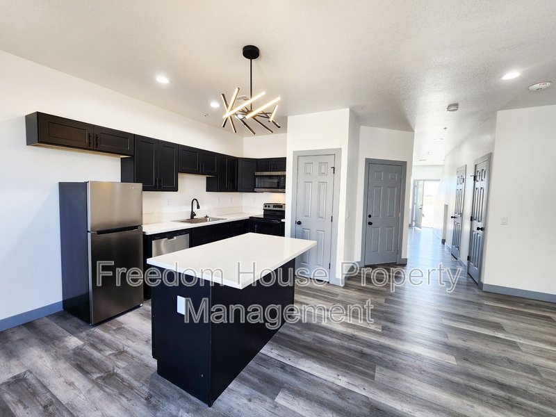 382 Erin Street property image