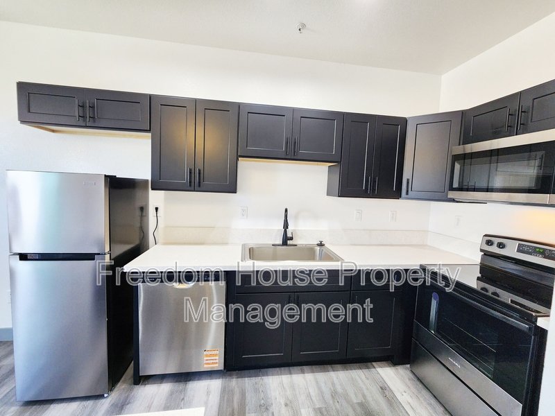 382 Erin Street property image