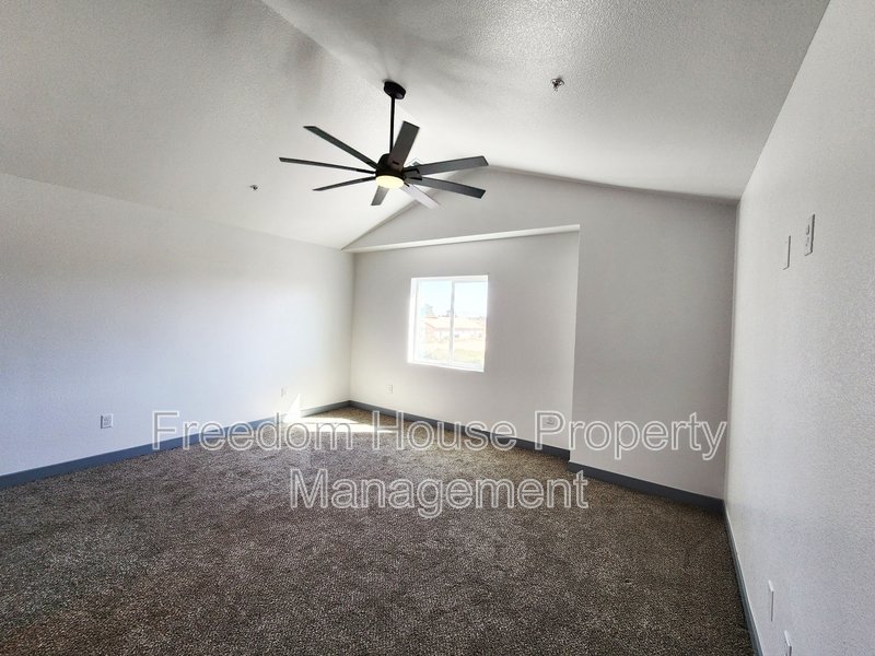 382 Erin Street property image