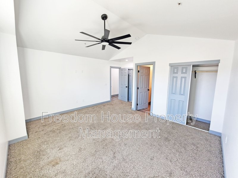 382 Erin Street property image