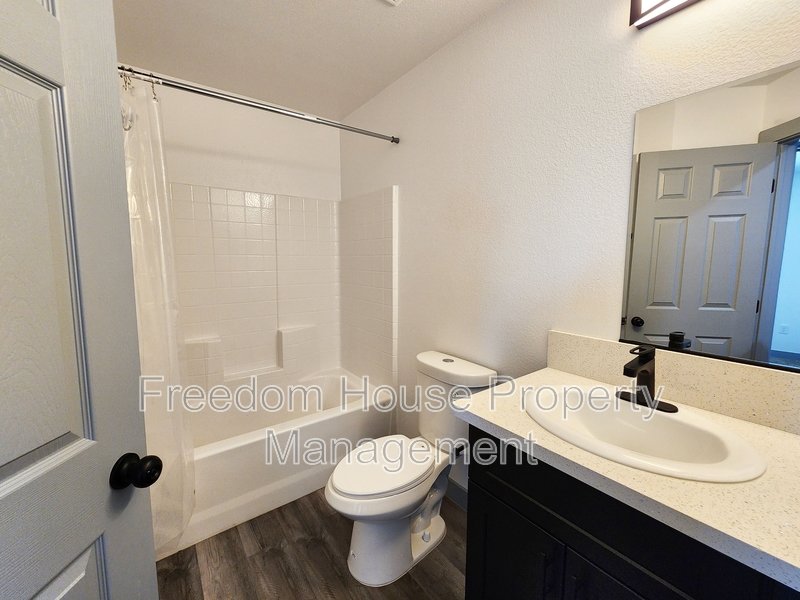 382 Erin Street property image
