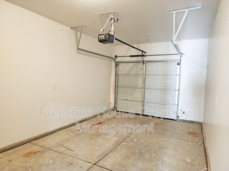 382 Erin Street property image