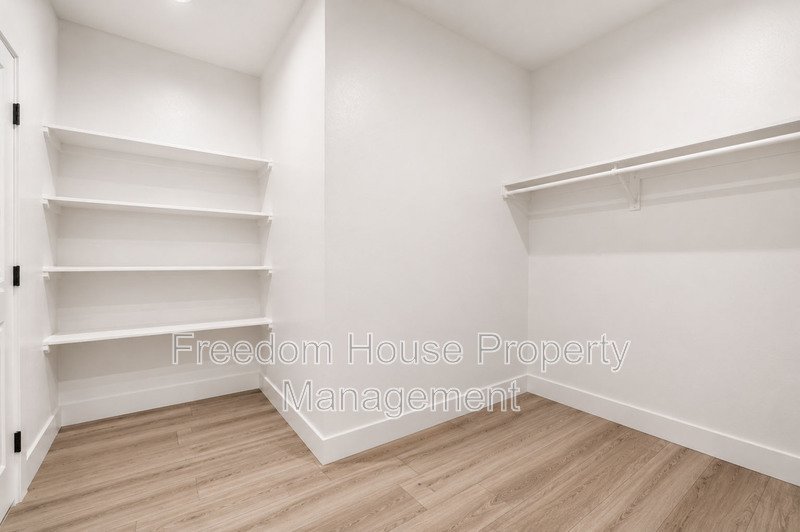 6380 Waterford Street property image