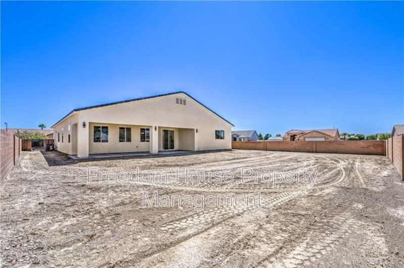 6380 Waterford Street property image