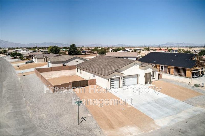 6380 Waterford Street property image