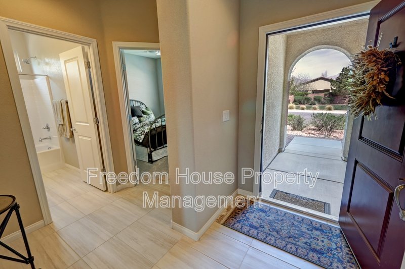 5245 East La Campana Drive property image