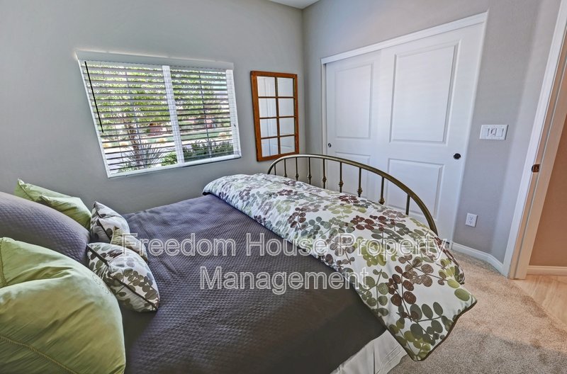 5245 East La Campana Drive property image