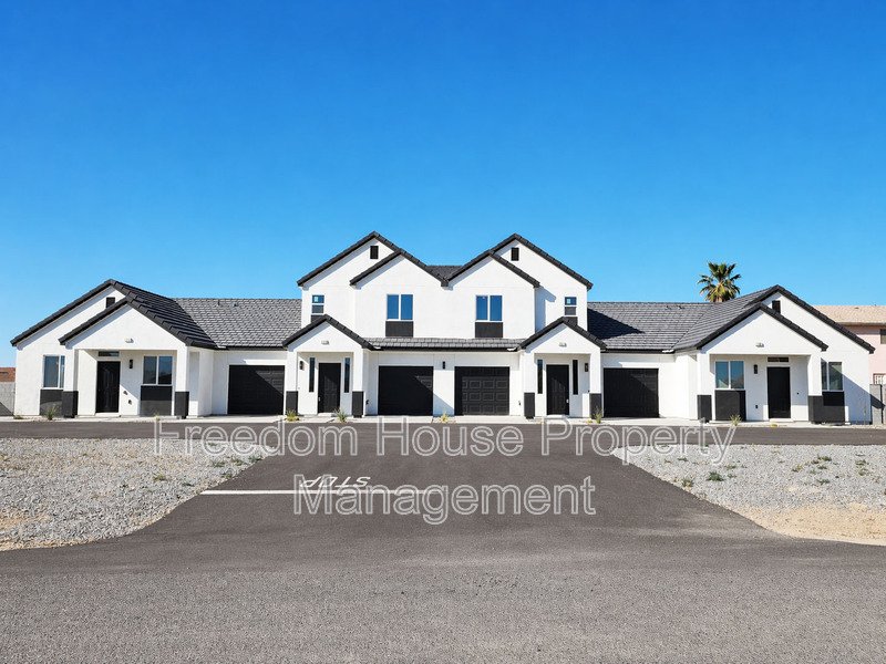 384 Erin Street property image