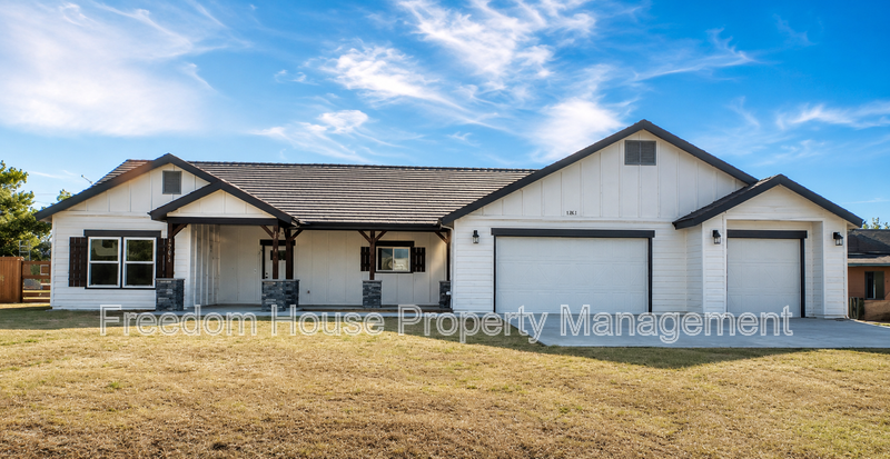 641 Intrepid Street property image