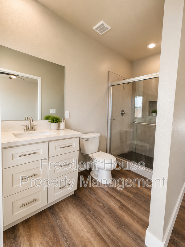 641 Intrepid Street property image