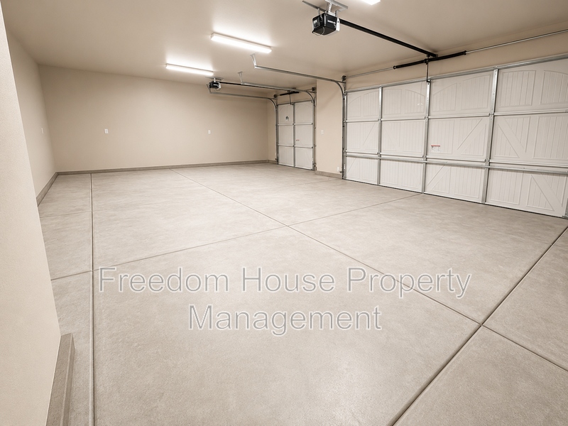 641 Intrepid Street property image