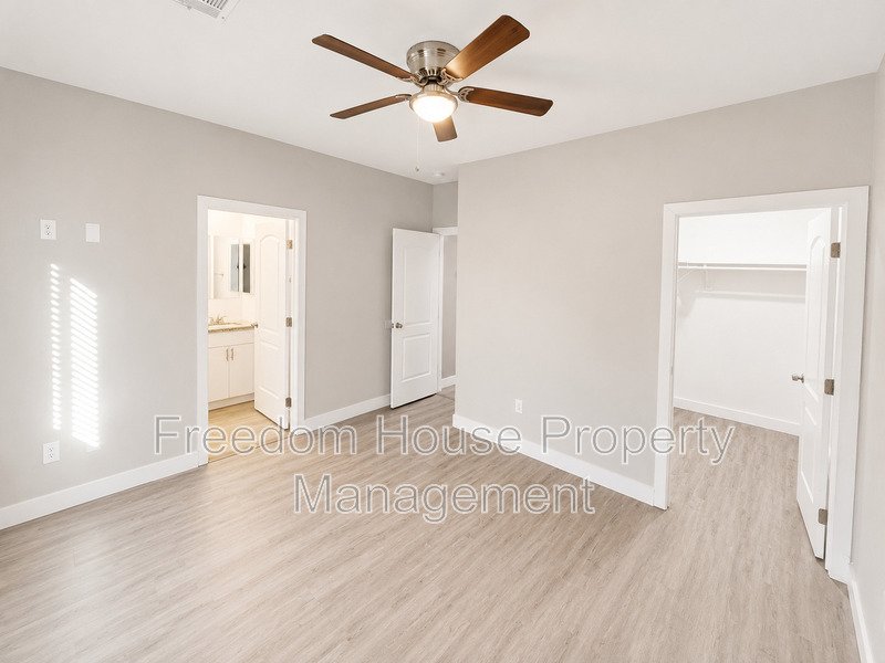 1121 Sixshooter Avenue - 2 property image