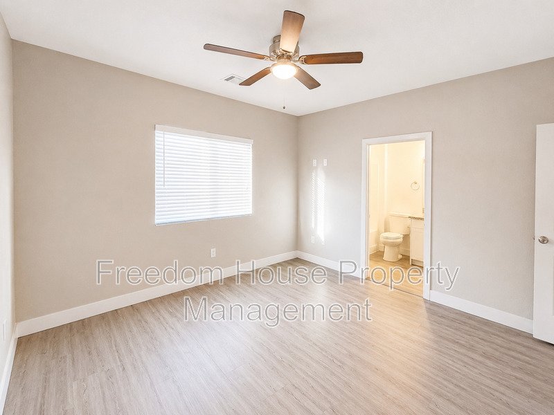1121 Sixshooter Avenue - 2 property image