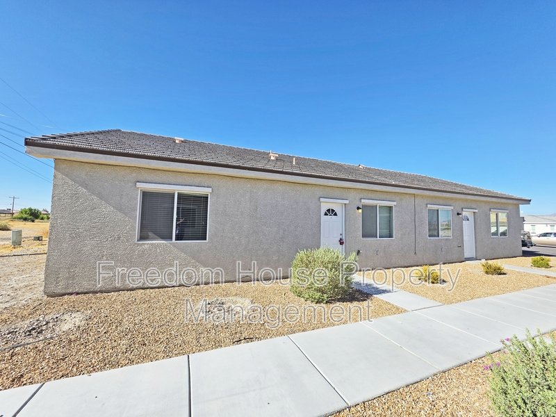 1121 Sixshooter Avenue - 4 property image