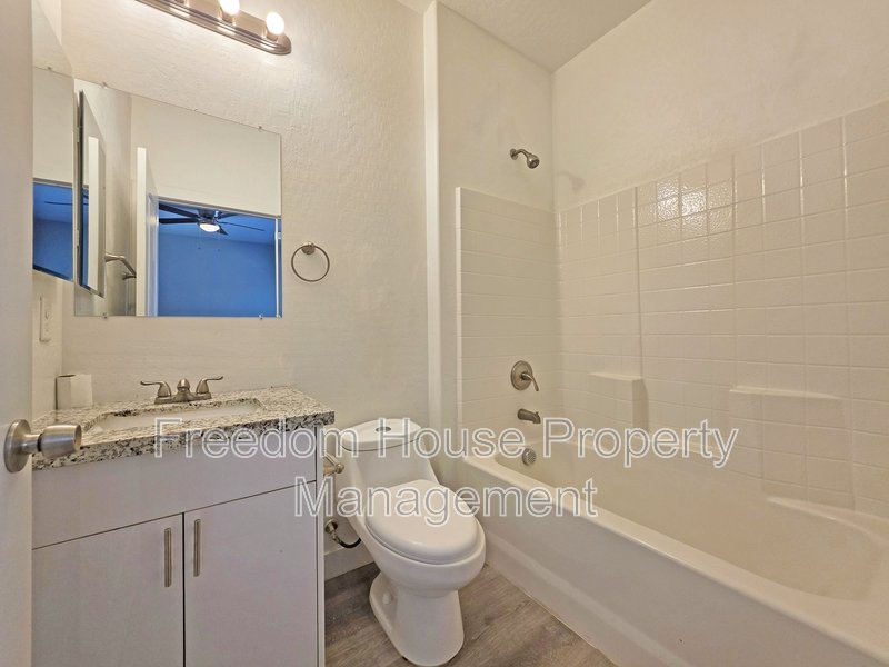1121 Sixshooter Avenue - 4 property image