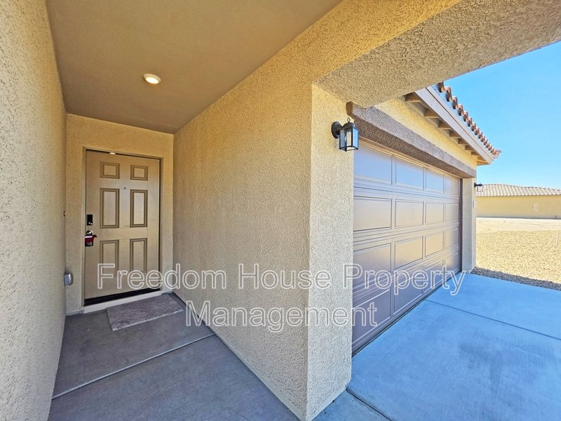 660 Huyana Wind Drive property image
