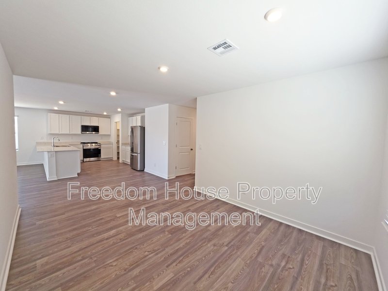 660 Huyana Wind Drive property image