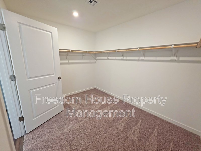660 Huyana Wind Drive property image