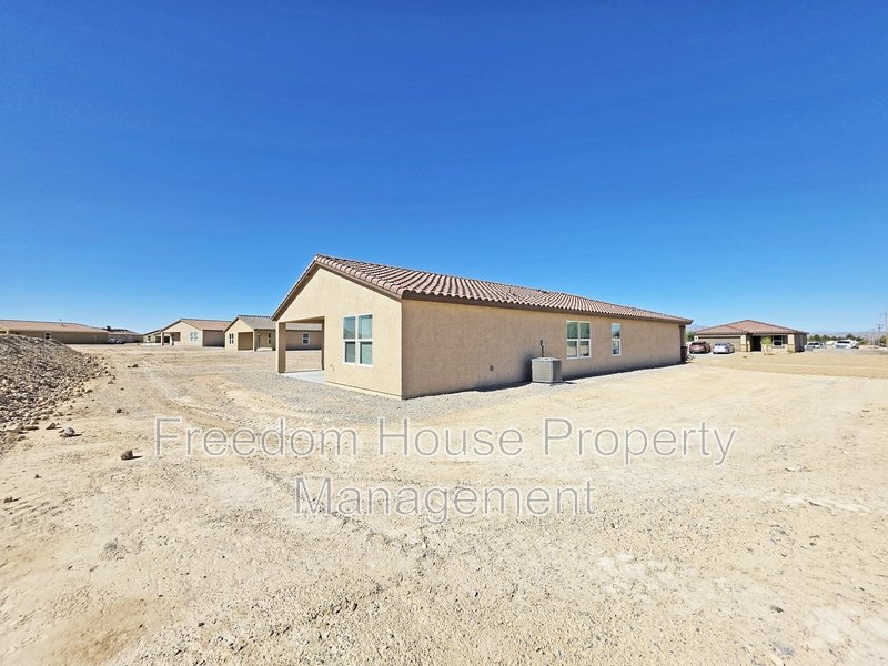 660 Huyana Wind Drive property image