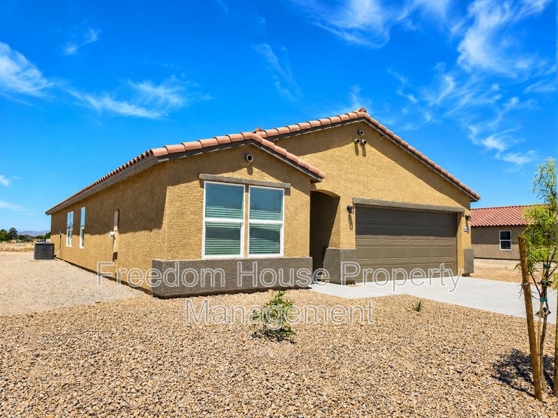663 Huyana Wind Drive property image