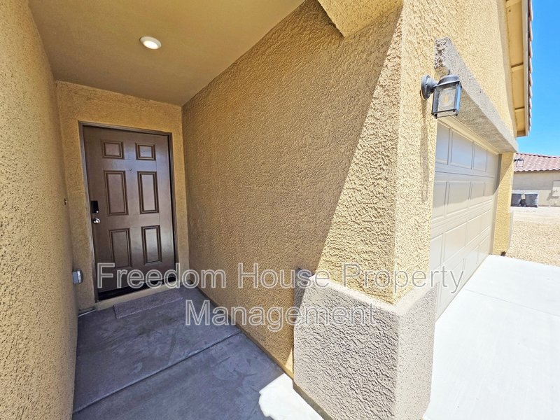 663 Huyana Wind Drive property image