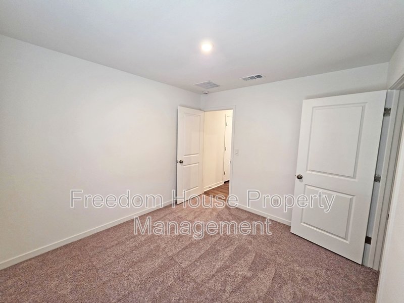 663 Huyana Wind Drive property image