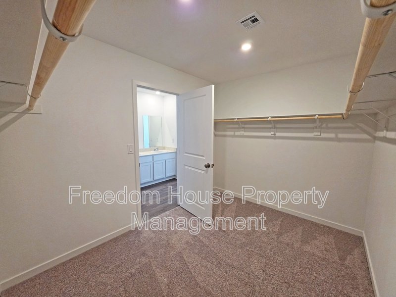 663 Huyana Wind Drive property image