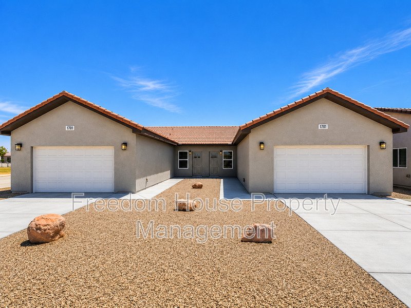 1701 Sycamore Avenue - A property image