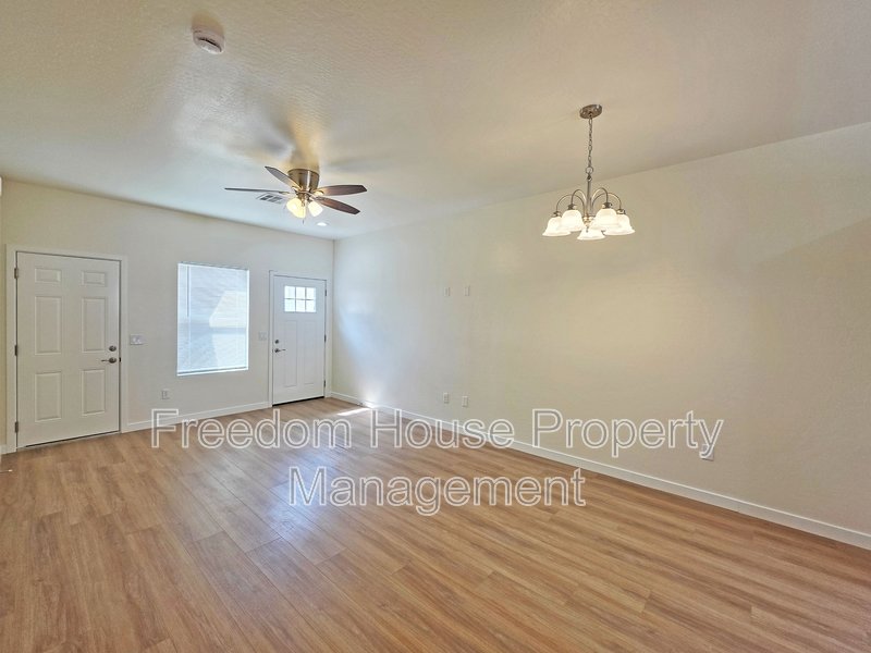 1701 Sycamore Avenue - A property image