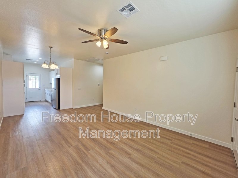 1701 Sycamore Avenue - A property image