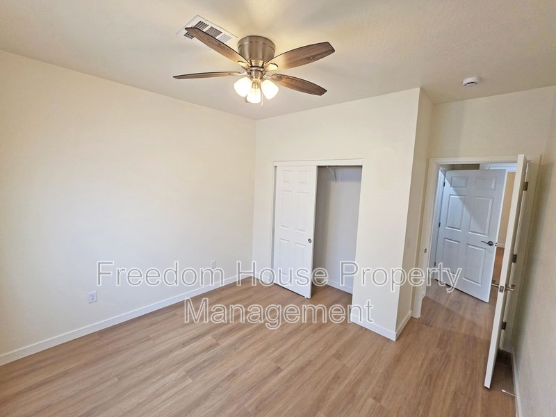 1701 Sycamore Avenue - A property image