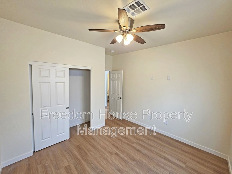 1701 Sycamore Avenue - A property image