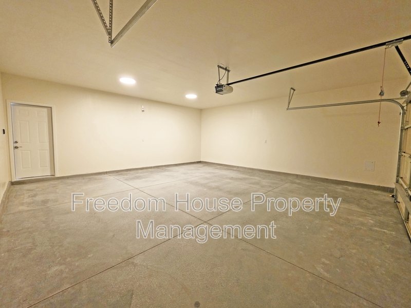 1701 Sycamore Avenue - A property image