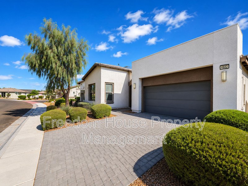 4882 East Beacon Ridge Drive property image