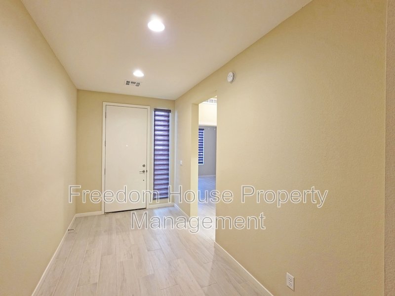 4882 East Beacon Ridge Drive property image