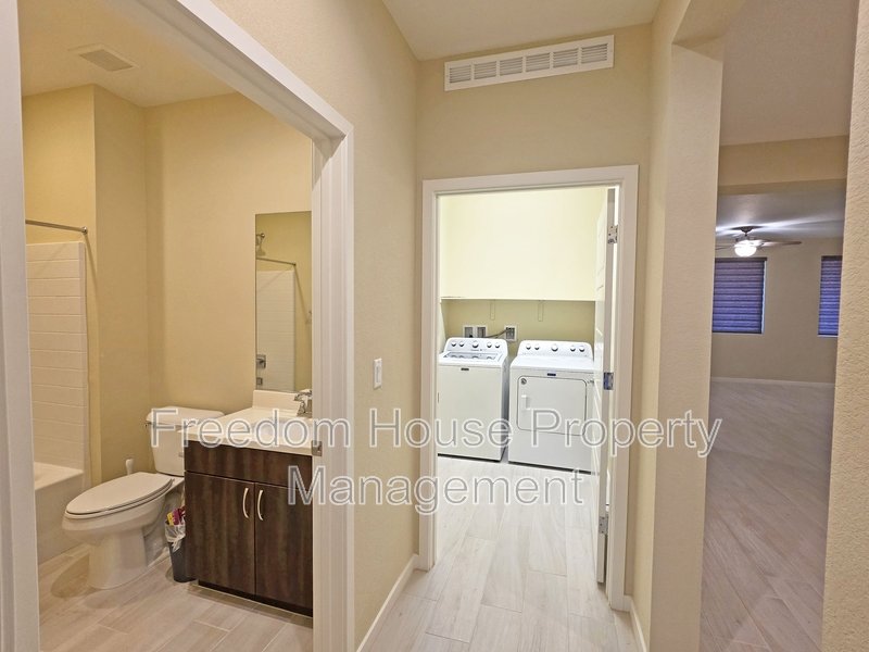 4882 East Beacon Ridge Drive property image