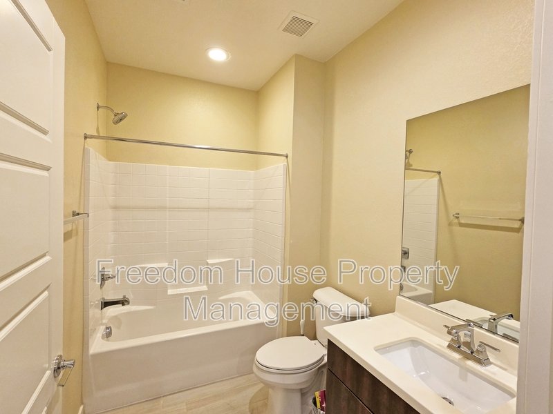 4882 East Beacon Ridge Drive property image