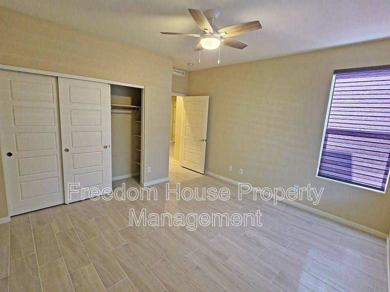 4882 East Beacon Ridge Drive property image