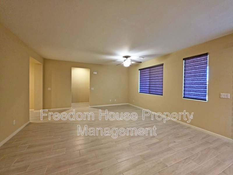 4882 East Beacon Ridge Drive property image