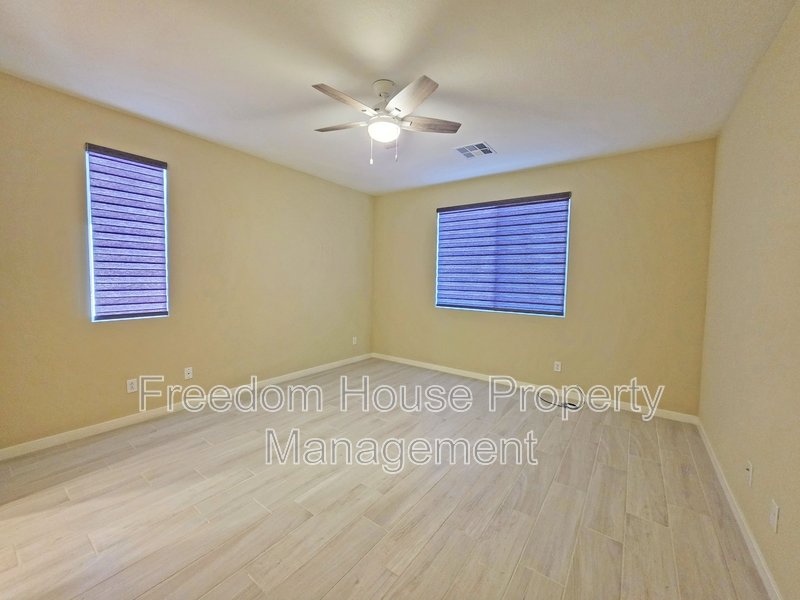 4882 East Beacon Ridge Drive property image