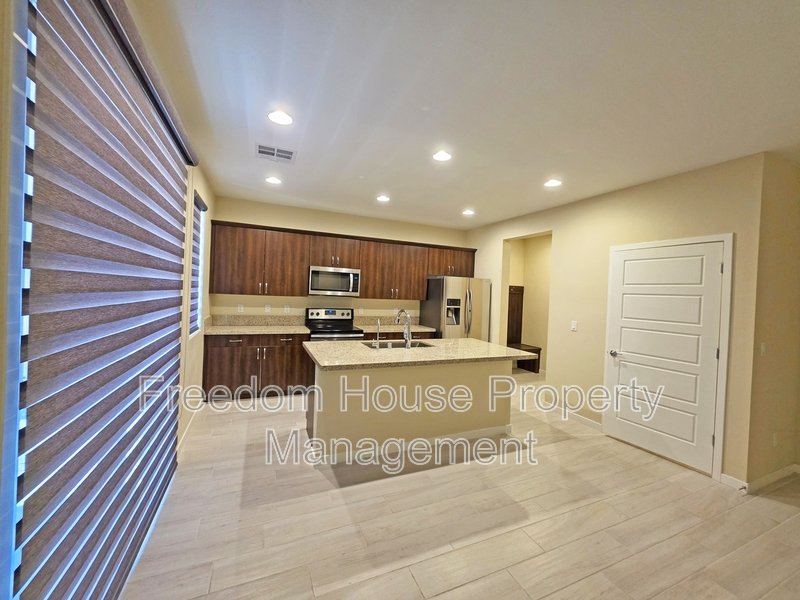 4882 East Beacon Ridge Drive property image
