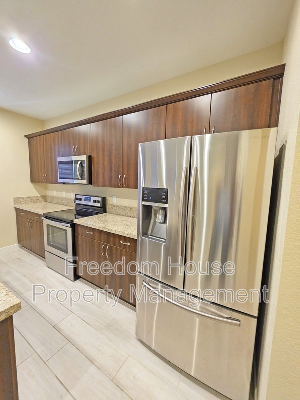 4882 East Beacon Ridge Drive property image