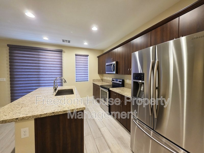 4882 East Beacon Ridge Drive property image