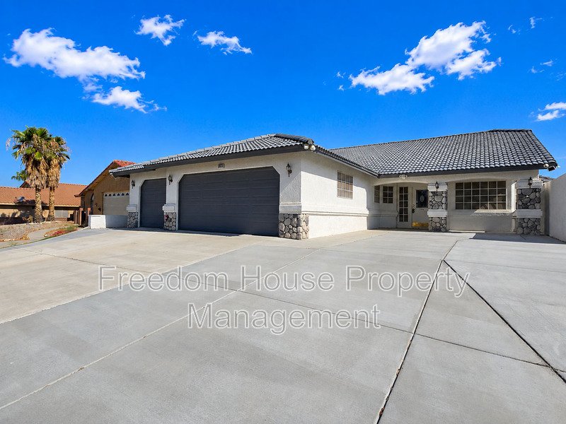 3630 East Vineyard Drive North property image