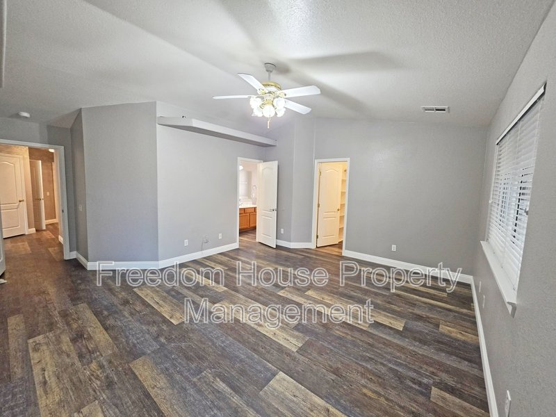 3630 East Vineyard Drive North property image